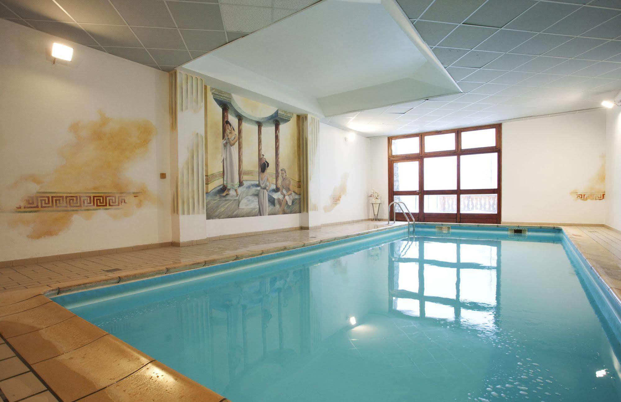 Hotel Club Mmv Le Val Cenis *** Lanslebourg-Mont-Cenis Exterior photo